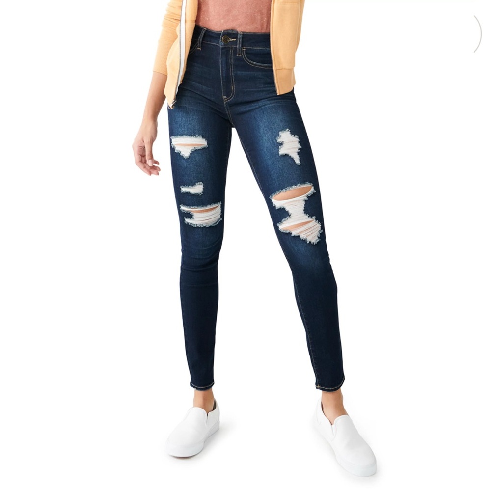 💜 SO High Rise Distressed Jeggings - Picture 2 of 4